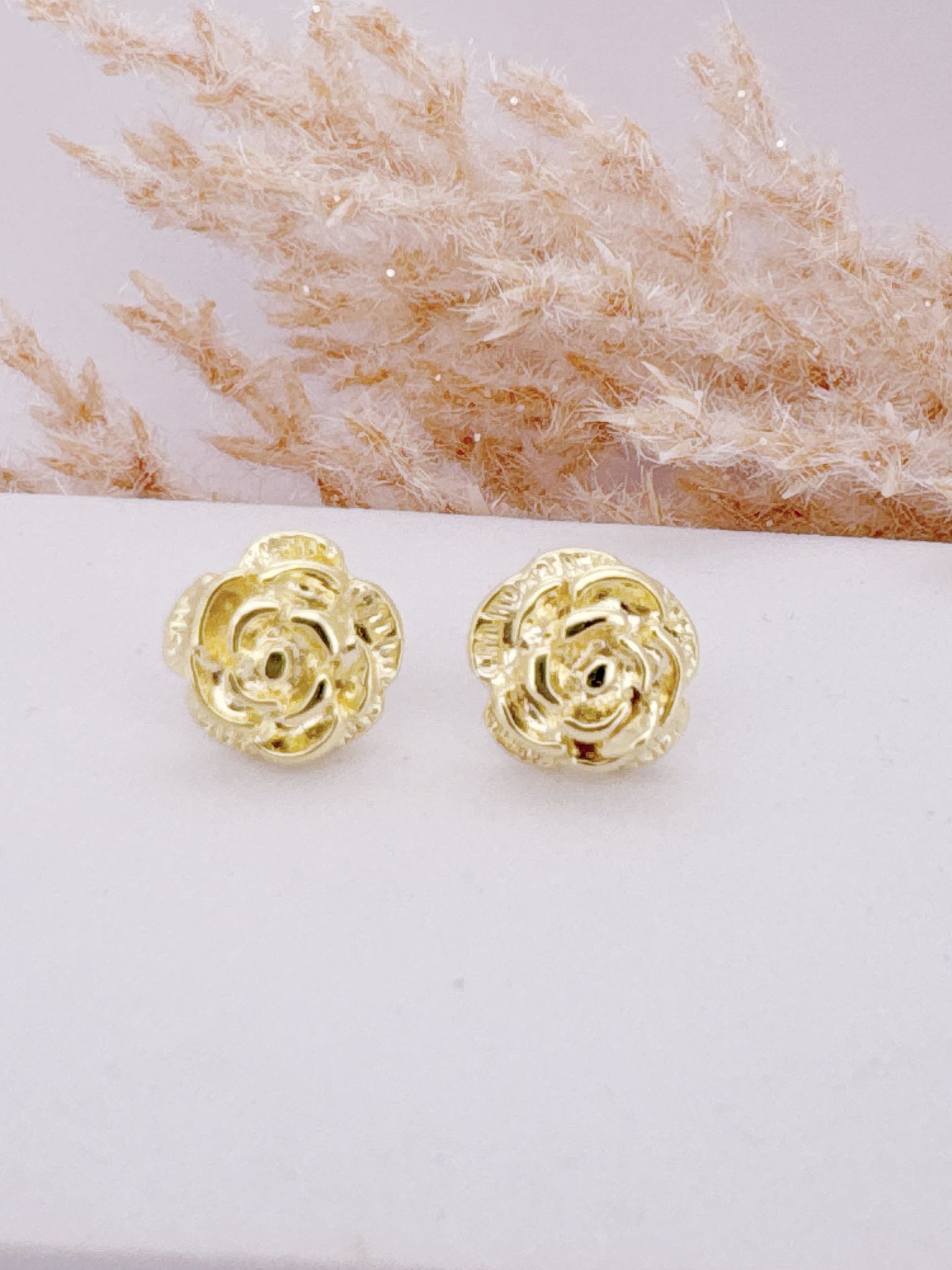 0055/0067- FLOWER ERRING