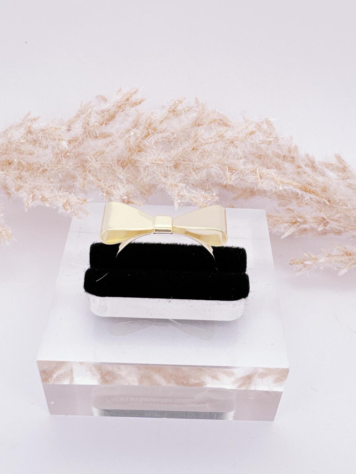 0137- BOW RING